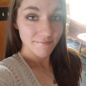 Meet your Posher, Clora